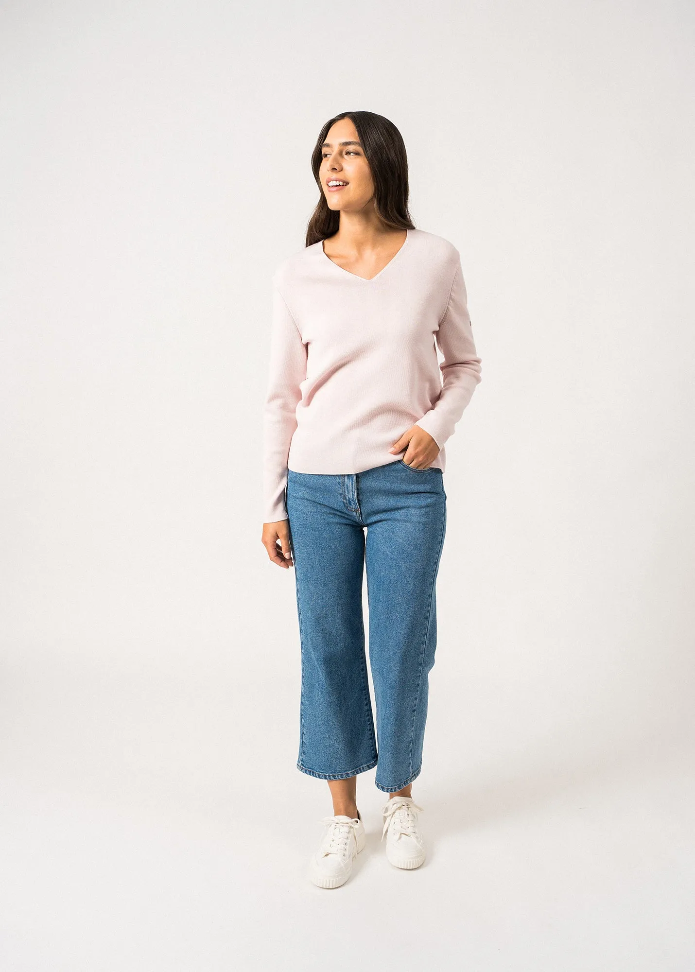 Brehat V neck jumper - in soft wool (POUDRE)