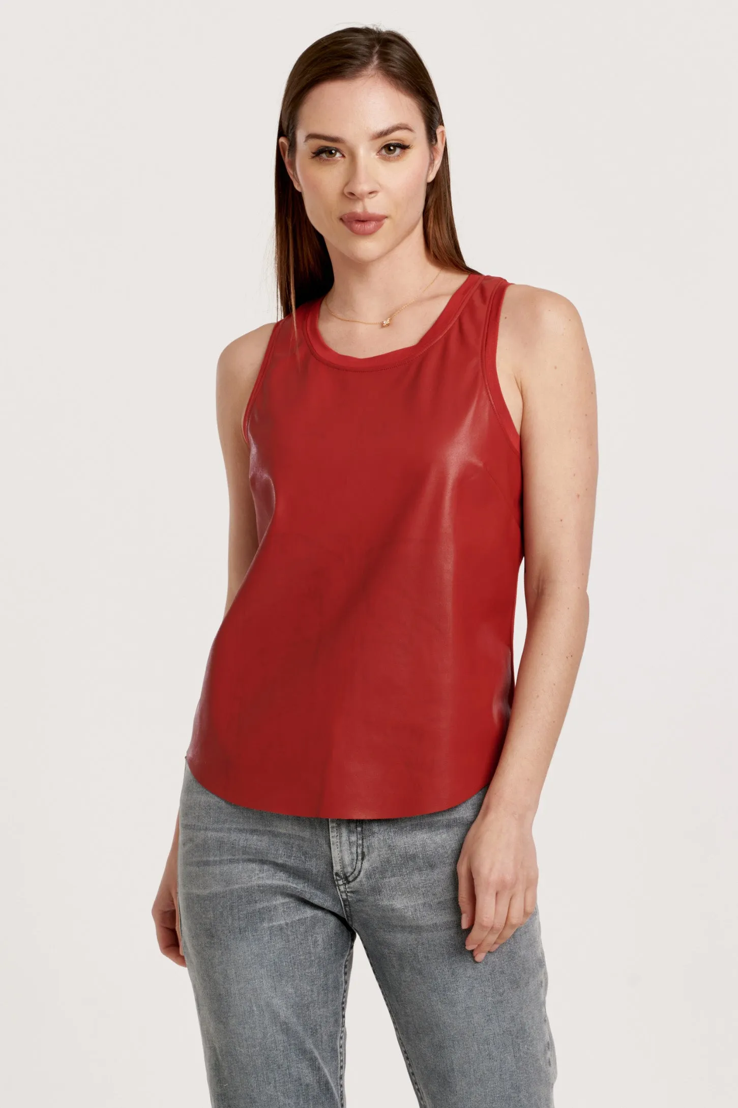CARMELA PLEATHER TANK W/ CURVED HEM & CONTRAST BACK POMEGRANATE