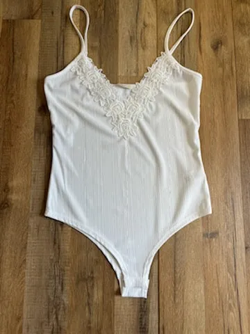 Floral Detail V-Neck Spaghetti Strap Bodysuit
