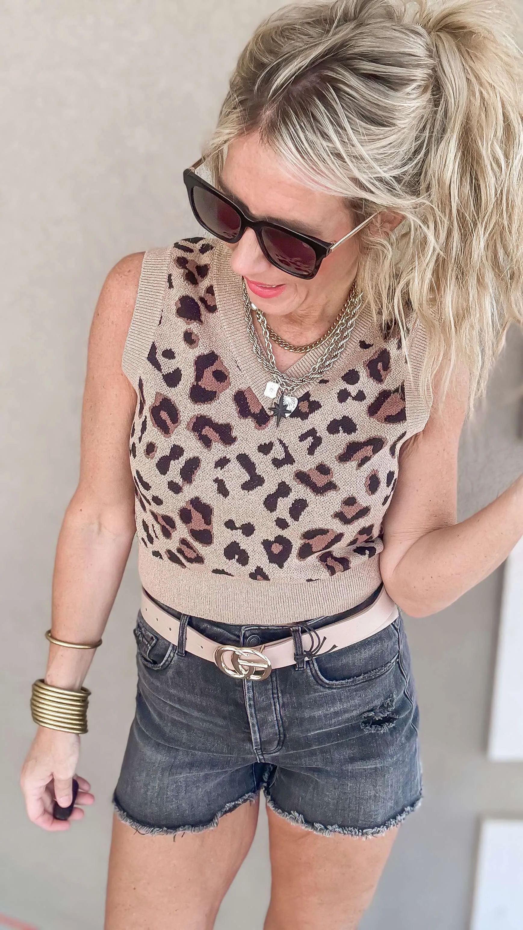 Sleeveless V Neck Leopard Printed Crop Sweater Top*