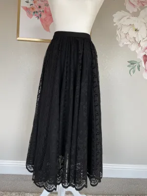 Vintage Vaquera Lace Maxi Skirt