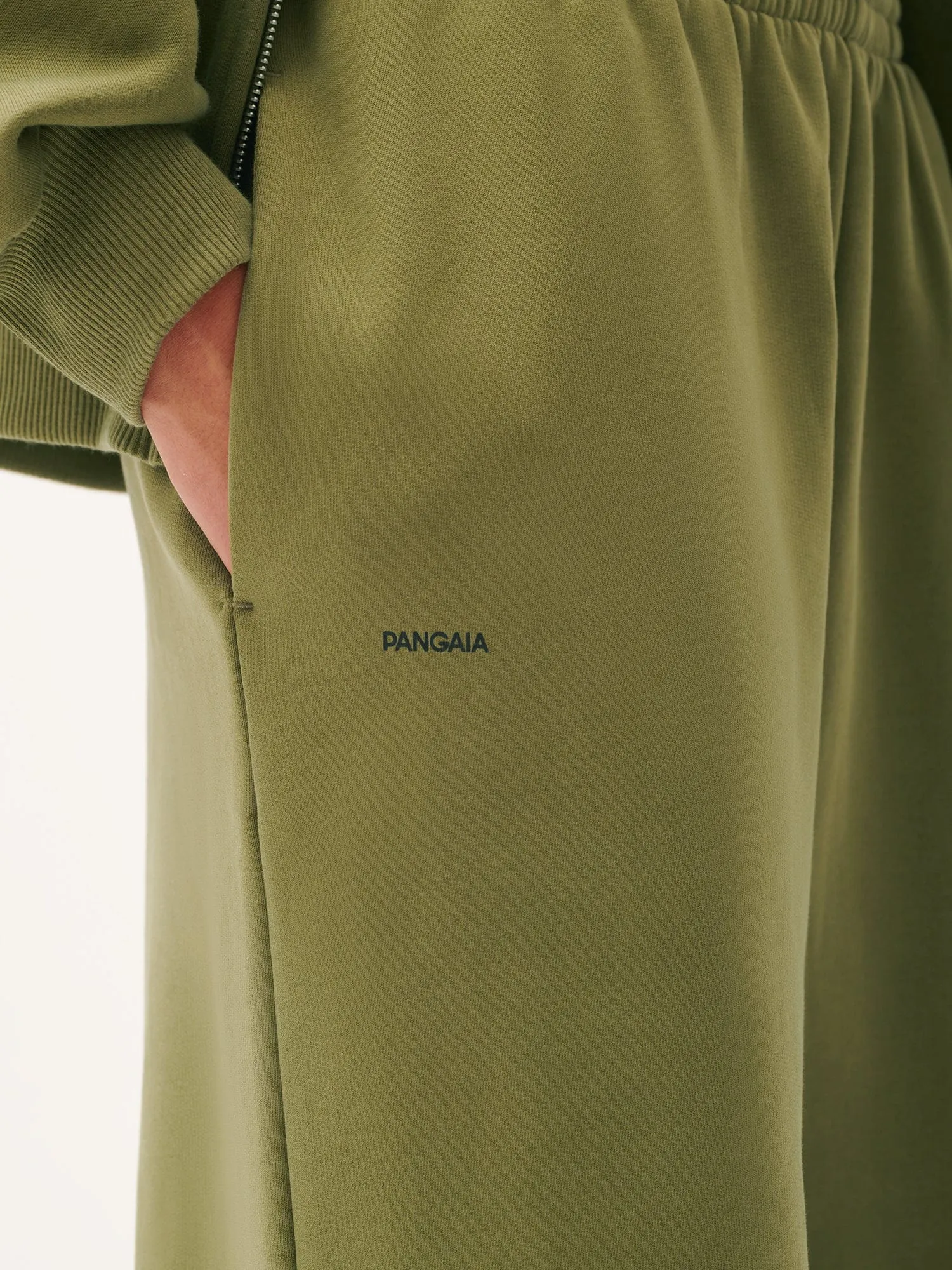 Womens DNA Barrel-Leg Track Pants—highland green